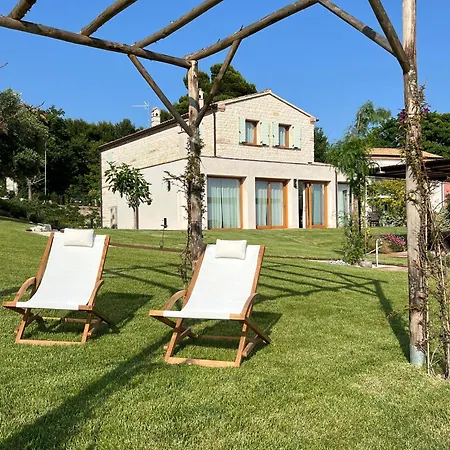 Casa Mansoor Сироло