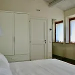 Casa Mansoor *