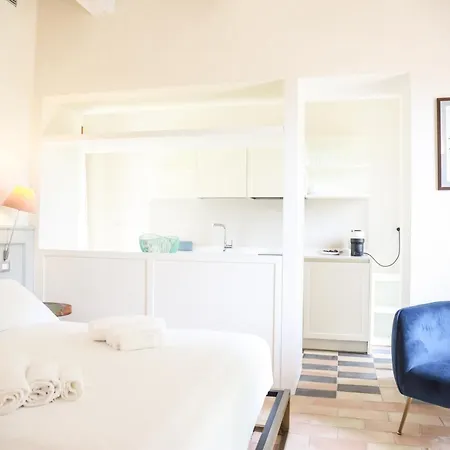 Guest house Casa Mansoor 4*